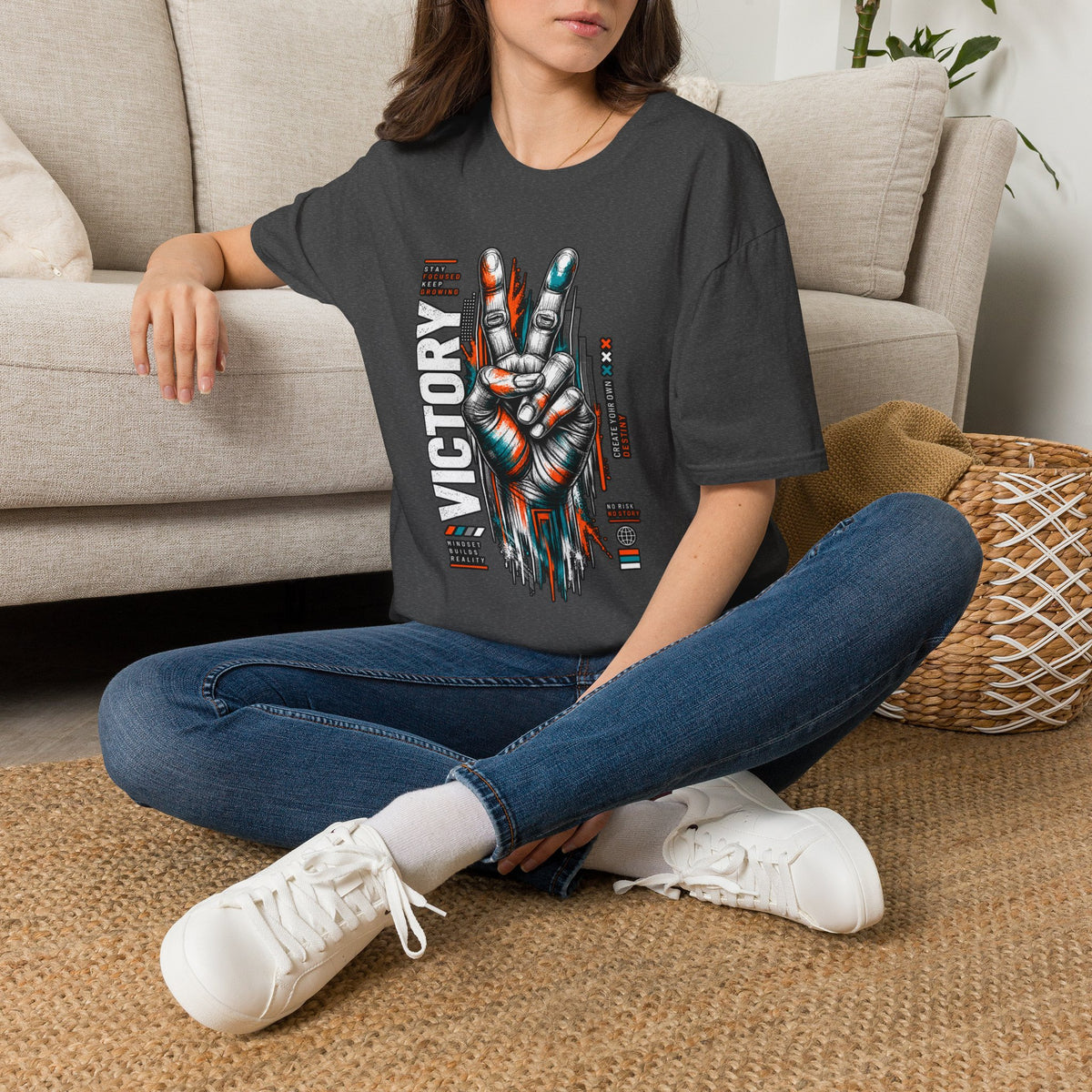 Victory Hand Peace Sign Graphic T-Shirt — Retro Rock Vibe
